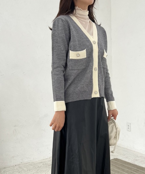 Lamoa(ラモア)の「Lamoa/Vネック バイカラー ニットカーディガン(カーディガン/ボレロ・レディース・ブラック/グレー/ホワイト・FREE)」の10枚目の写真