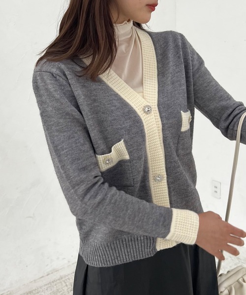 Lamoa(ラモア)の「Lamoa/Vネック バイカラー ニットカーディガン(カーディガン/ボレロ・レディース・ブラック/グレー/ホワイト・FREE)」の15枚目の写真