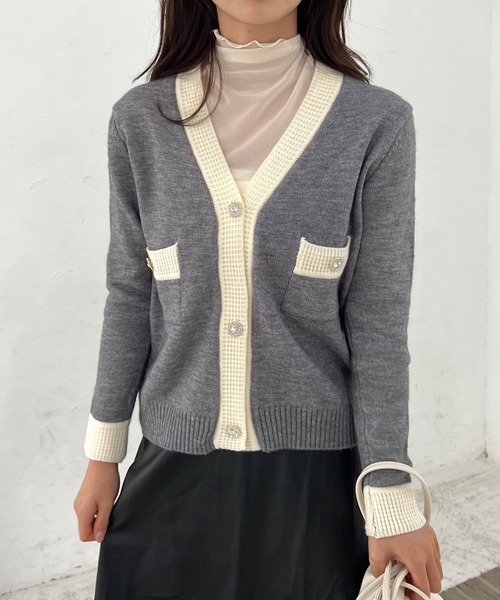 Lamoa(ラモア)の「Lamoa/Vネック バイカラー ニットカーディガン(カーディガン/ボレロ・レディース・ブラック/グレー/ホワイト・FREE)」の17枚目の写真