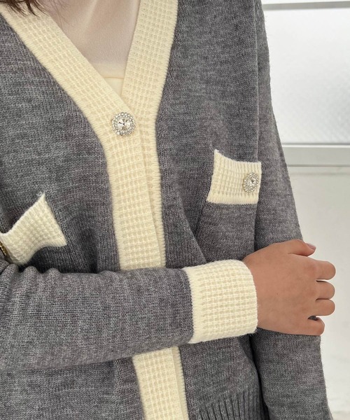 Lamoa(ラモア)の「Lamoa/Vネック バイカラー ニットカーディガン(カーディガン/ボレロ・レディース・ブラック/グレー/ホワイト・FREE)」の21枚目の写真