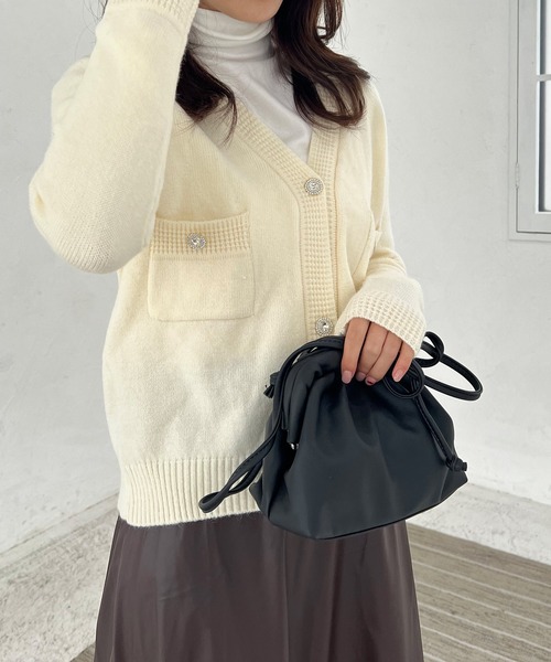 Lamoa(ラモア)の「Lamoa/Vネック バイカラー ニットカーディガン(カーディガン/ボレロ・レディース・ブラック/グレー/ホワイト・FREE)」の22枚目の写真