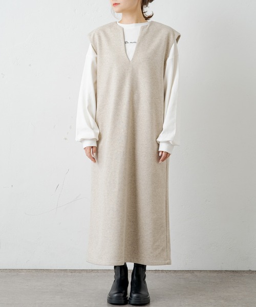 PUAL CE CIN(ピュアルセシン)の「圧縮ニットジャージーキーネックジャンパースカート(ワンピース・レディース・ブラック/ベージュ・FREE)」の21枚目の写真