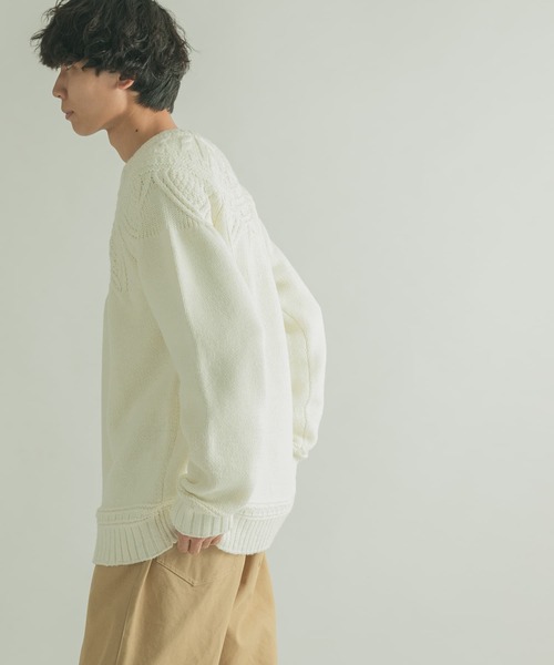 FORK&SPOON(フォークアンドスプーン)の「FORK&SPOON 求心クルーネックニット(ニット/セーター・メンズ・グレー系その他/オフホワイト・4/5)」の15枚目の写真