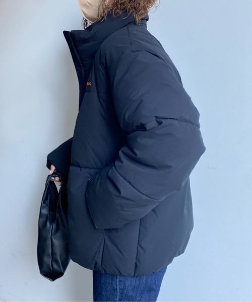 CPCM（シーピーシーエム）の「胸刺繍ボリューム中綿ブルゾン（ダウンジャケット/コート・レディース・ライトグレー/ブラック/マスタード・MEDIUM/LARGE）」の10枚目の写真