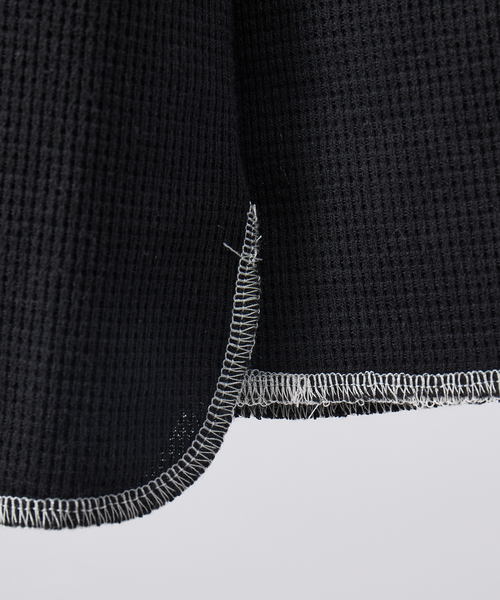 UNIVERSAL OVERALL（ユニバーサルオーバーオール）の「【UNIVERSAL OVERALL / ユニバーサル オーバーオール】ルーズフィット サーマル パックTシャツ（Tシャツ/カットソー・メンズ・ホワイト/ブラック/ホワイト系その他/ブラック系その他/ホワイト系その他2/ブラック系その他2・M/L/XL）」の10枚目の写真