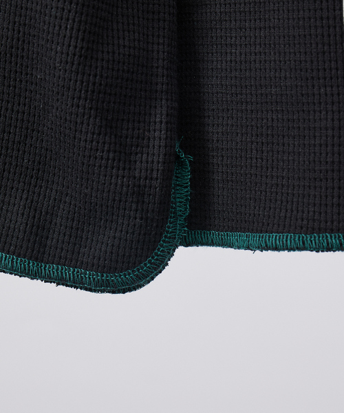 UNIVERSAL OVERALL（ユニバーサルオーバーオール）の「【UNIVERSAL OVERALL / ユニバーサル オーバーオール】ルーズフィット サーマル パックTシャツ（Tシャツ/カットソー・メンズ・ホワイト/ブラック/ホワイト系その他/ブラック系その他/ホワイト系その他2/ブラック系その他2・M/L/XL）」の13枚目の写真