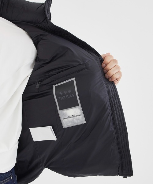 STUDIOUS(ステュディオス)の「【TATRAS / タトラス】TOSURA VANCET BOA / トスラ(ダウンベスト・メンズ・ブラック/ネイビー・2/3)」の11枚目の写真