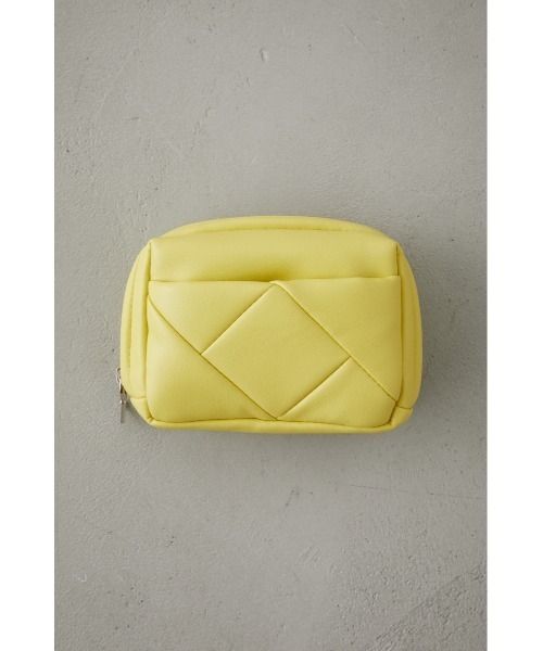 AZUL by moussy(アズールバイマウジー)の「QUILTING MINI SQUARE POUCH/キルティングミニスクエアポーチ(ポーチ・レディース・ライトブルー/ブラック/イエロー/オレンジ/アイボリー・FREE)」の5枚目の写真