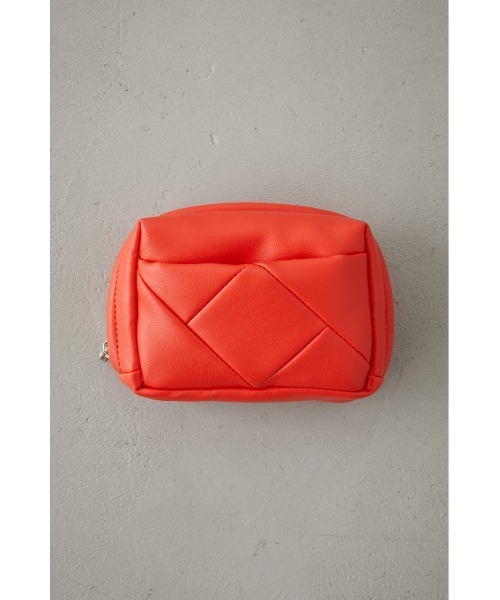 AZUL by moussy(アズールバイマウジー)の「QUILTING MINI SQUARE POUCH/キルティングミニスクエアポーチ(ポーチ・レディース・ライトブルー/ブラック/イエロー/オレンジ/アイボリー・FREE)」の1枚目の写真