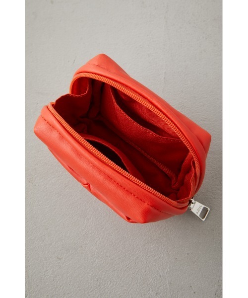 AZUL by moussy(アズールバイマウジー)の「QUILTING MINI SQUARE POUCH/キルティングミニスクエアポーチ(ポーチ・レディース・ライトブルー/ブラック/イエロー/オレンジ/アイボリー・FREE)」の16枚目の写真