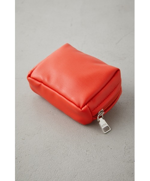 AZUL by moussy(アズールバイマウジー)の「QUILTING MINI SQUARE POUCH/キルティングミニスクエアポーチ(ポーチ・レディース・ライトブルー/ブラック/イエロー/オレンジ/アイボリー・FREE)」の13枚目の写真