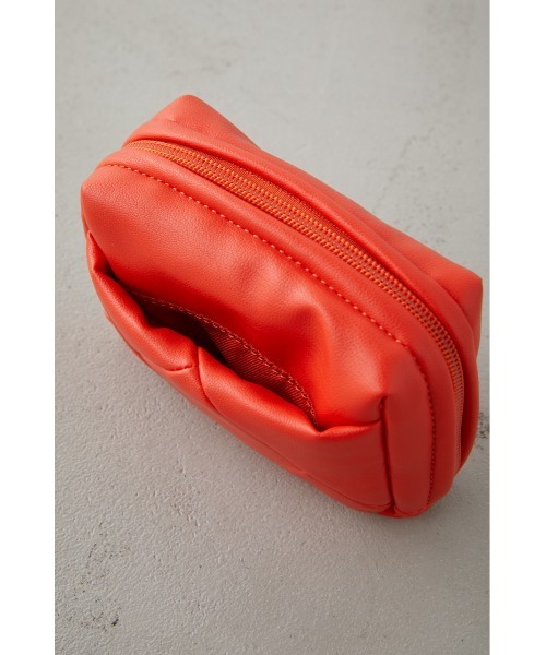 AZUL by moussy(アズールバイマウジー)の「QUILTING MINI SQUARE POUCH/キルティングミニスクエアポーチ(ポーチ・レディース・ライトブルー/ブラック/イエロー/オレンジ/アイボリー・FREE)」の15枚目の写真
