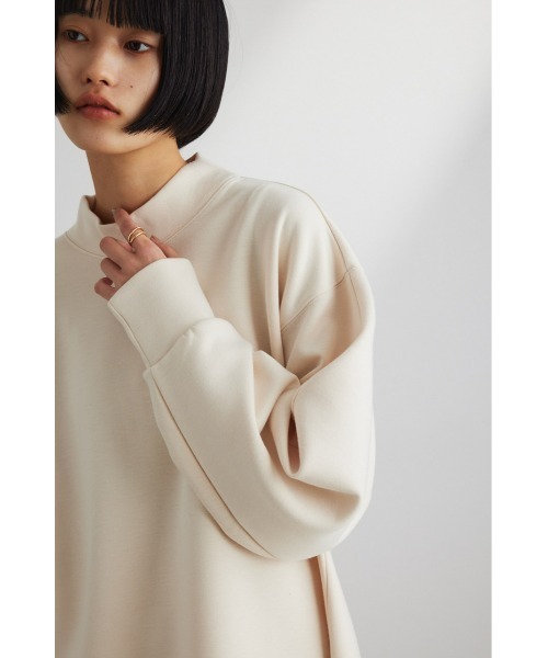 STYLEMIXER(スタイルミキサー)の「シルキーカットフォルムトップ(Tシャツ/カットソー・レディース・ブラック/アイボリー/ライトカーキ・FREE)」の6枚目の写真