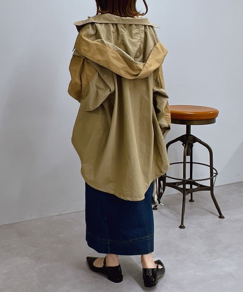 un dix cors(アンディコール)の「バイカラーマルチウェイマウンテンパーカー(マウンテンパーカー・レディース・ベージュ/グレイッシュベージュ・FREE)」の22枚目の写真