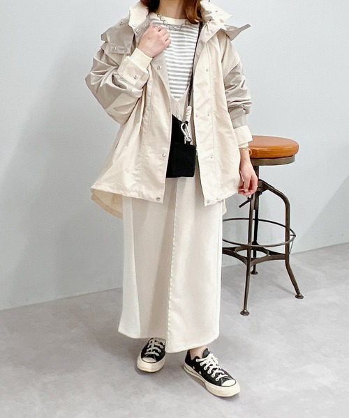 un dix cors(アンディコール)の「バイカラーマルチウェイマウンテンパーカー(マウンテンパーカー・レディース・ベージュ/グレイッシュベージュ・FREE)」の10枚目の写真