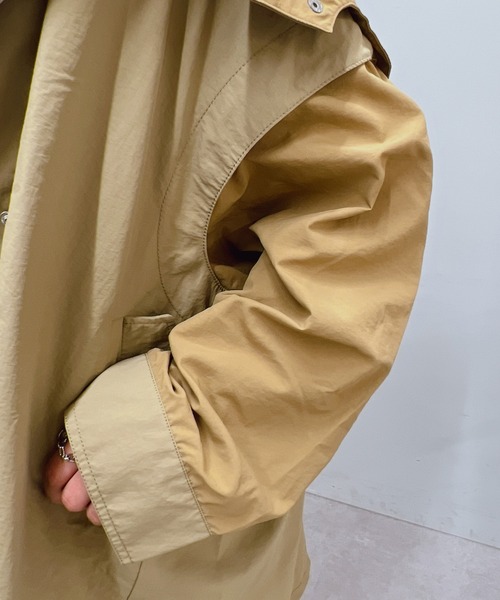 un dix cors(アンディコール)の「バイカラーマルチウェイマウンテンパーカー(マウンテンパーカー・レディース・ベージュ/グレイッシュベージュ・FREE)」の21枚目の写真