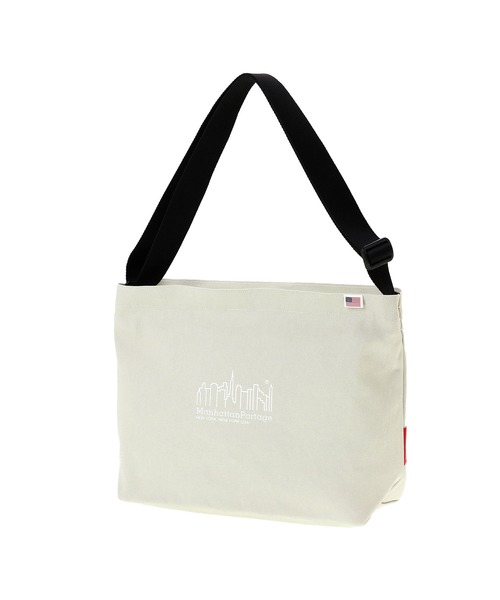 Manhattan Portage(マンハッタンポーテージ)の「Clearview Shoulder Bag Canvas(ショルダーバッグ・レディース・ベージュ/オリーブ/ブラック/ブラウン/ブルー/オートミール・MEDIUM)」の4枚目の写真