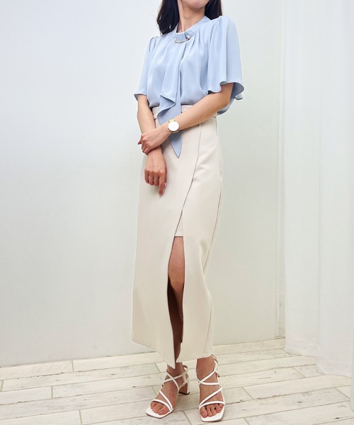 INGNI(イング)の「パールピン付トロミ5分袖ブラウス(シャツ/ブラウス・レディース・ブルー/ピンク/ホワイト×ブラック/オフホワイト・M)」の12枚目の写真