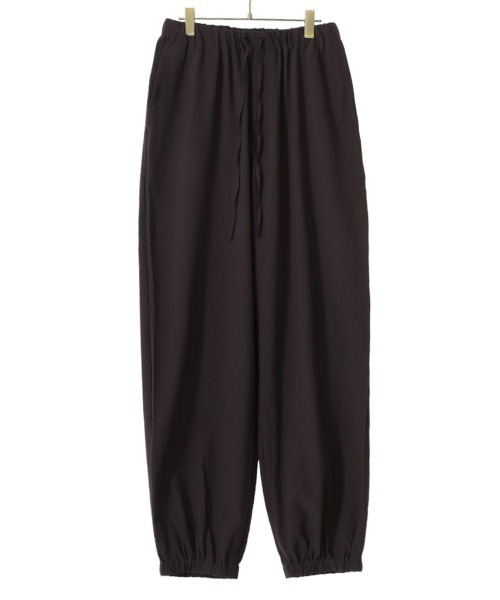marka（マーカ）の「marka / マーカ：EASY WIDE PANTS - 2/90 SUPER120'S WOOL WASHER TROPICAL -：M23B-01PT01C[COR]（その他パンツ・メンズ・ダークブラウン・2/1）」の2枚目の写真