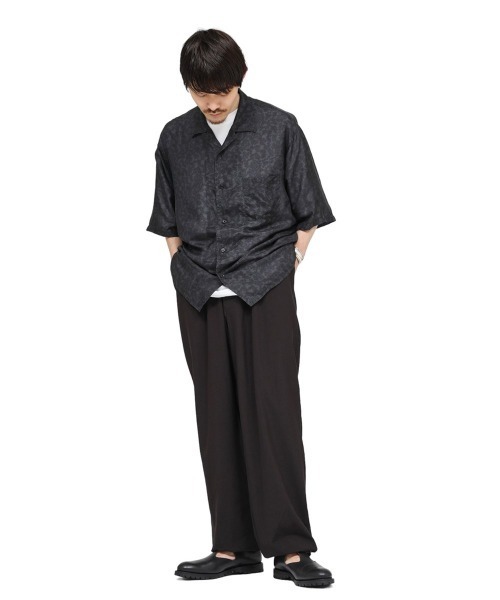 marka（マーカ）の「marka / マーカ：EASY WIDE PANTS - 2/90 SUPER120'S WOOL WASHER TROPICAL -：M23B-01PT01C[COR]（その他パンツ・メンズ・ダークブラウン・2/1）」の9枚目の写真