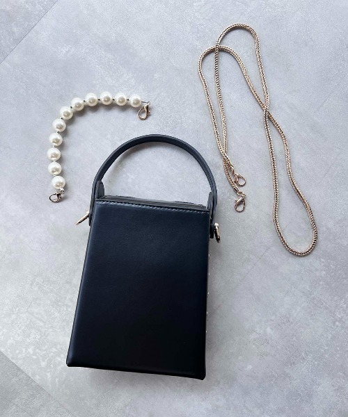 PICCIN(ピッチン)の「スタッズ付きスクエアバッグ(ハンドバッグ・レディース・ブラック・FREE)」の10枚目の写真