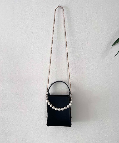 PICCIN(ピッチン)の「スタッズ付きスクエアバッグ(ハンドバッグ・レディース・ブラック・FREE)」の9枚目の写真