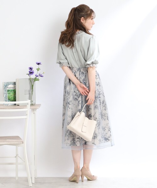 couture brooch（クチュールブローチ）の「◆【前後2WAY/女性らしさを引き立てる】エンブロレースブラウス（シャツ/ブラウス・レディース・ブラック/アイボリー/グリーン系・38/42/34/40）」の6枚目の写真