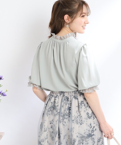 couture brooch（クチュールブローチ）の「◆【前後2WAY/女性らしさを引き立てる】エンブロレースブラウス（シャツ/ブラウス・レディース・ブラック/アイボリー/グリーン系・38/42/34/40）」の12枚目の写真