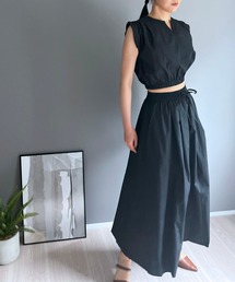 ショルダータックキーネックトップス&マキシフレアスカートセットアップ