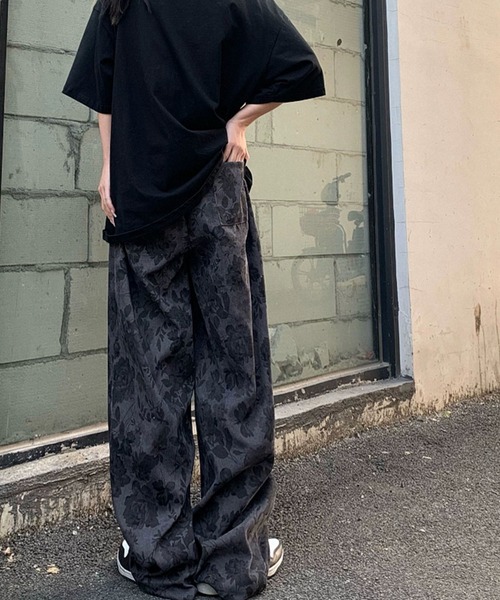 エンジニアードガーメンツ 花柄黒コーデュロイパンツ エンジニアードガーメンツ 花柄黒コーデュロイパンツ エンジニアード