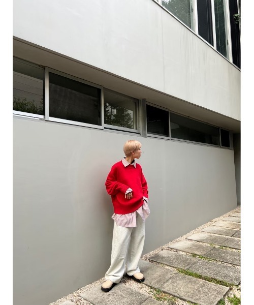 BLACK BY MOUSSY（ブラックバイマウジー）の「oversize knit pullover(オーバーサイズニットプルオーバー)（ニット/セーター・レディース・ネイビー/ベージュ/ライトブラック/レッド/カーキ/アイボリー/オフホワイト/ライトピンク/ライトグレー/ライトブルー・FREE）」の12枚目の写真