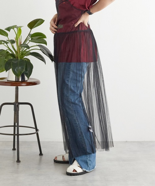 w closet(ダブルクローゼット)の「シアーチュールキャミワンピース(ワンピース・レディース・オフホワイト/サックスブルー/ブラウン/ブラック・FREE)」の16枚目の写真