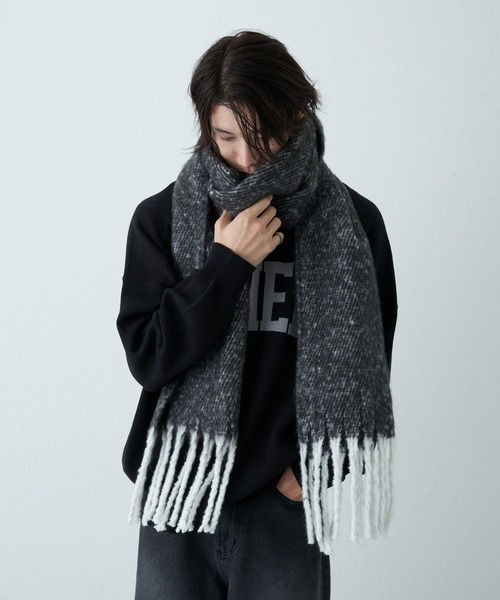COLONY 2139（コロニートゥーワンスリーナイン）の「ホワイトフリンジストール（ストール/ショール・メンズ・チャコールグレー/ブルー・FREE）」の16枚目の写真