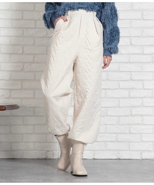 Settimissimo（セッティミッシモ）の「マットクロス ケーブルキルト アラジンパンツ（その他パンツ・レディース・オフホワイト/ブラック・M）」の5枚目の写真