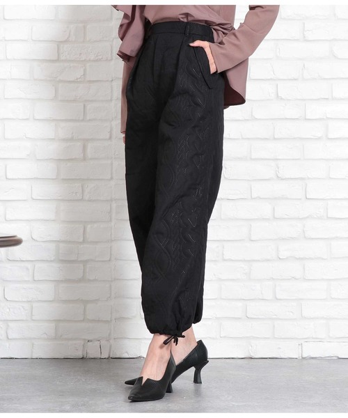 Settimissimo（セッティミッシモ）の「マットクロス ケーブルキルト アラジンパンツ（その他パンツ・レディース・オフホワイト/ブラック・M）」の13枚目の写真