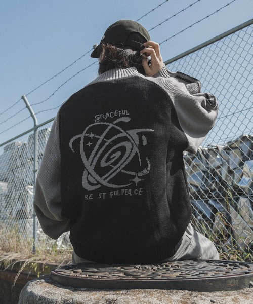 kutir（クティール）の「配色ラグランドライバーズニット（カーディガン/ボレロ・メンズ・ブラック/ネイビー/ブラウン・MEDIUM/LARGE）」の2枚目の写真