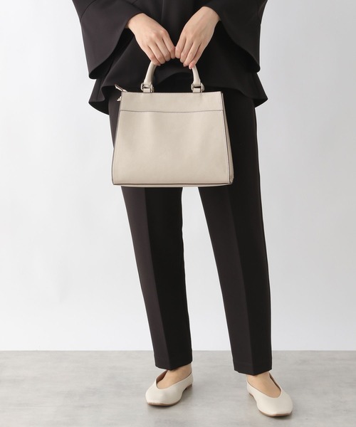 LEPSIM（レプシィム）の「フェイクレザーセンターステッチバッグ　990316（ショルダーバッグ・レディース・アイボリー/ブラック・ONE SIZE）」の8枚目の写真