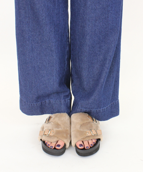 Omekashi（オメカシ）の「【Omekashi】ファーサンダル（サンダル・レディース・オフホワイト/ブラック/ベージュ・38/36/37）」の3枚目の写真