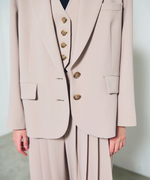 GRACE CONTINENTAL（グレースコンチネンタル）の「トリアセオーバー