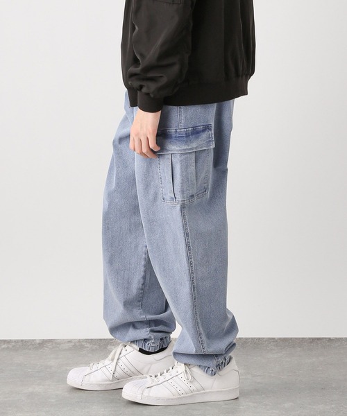 GLOBAL WORK（グローバルワーク）の「スゴラクデニムカーゴパンツ/990894（デニムパンツ・キッズ・ライトブルー・120cm/130cm/140cm/150cm/160cm/170cm）」の3枚目の写真