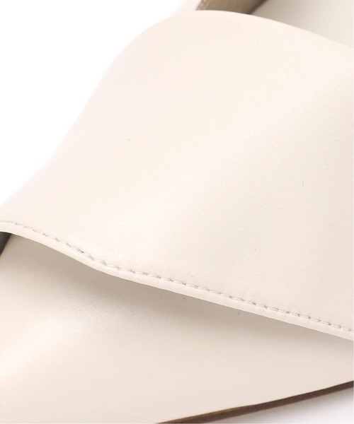 LE TALON(ルタロン)の「3.5cmポインテッドラッフルパンプス(パンプス・レディース・イエロー/チャコールグレー/アイボリー・22.5cm/24.5cm/24cm/22cm/23cm/23.5cm/25cm)」の12枚目の写真