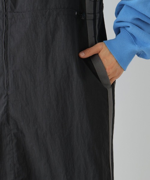 LEPSIM(レプシィム)の「ナイロンラインジャンスカ 994846(ジャンパースカート・レディース・ブラック/ベージュ/チャコールグレー・FREE)」の16枚目の写真