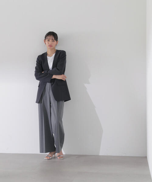 NATURAL BEAUTY BASIC（ナチュラルビューティーベーシック）の「◇ノーカラーボクシージャケット（ノーカラージャケット・レディース・ブラック/ベージュ・FREE）」の3枚目の写真