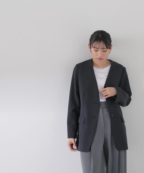 NATURAL BEAUTY BASIC（ナチュラルビューティーベーシック）の「◇ノーカラーボクシージャケット（ノーカラージャケット・レディース・ブラック/ベージュ・FREE）」の6枚目の写真