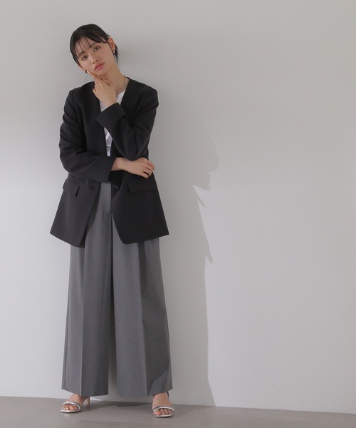 NATURAL BEAUTY BASIC（ナチュラルビューティーベーシック）の「◇ノーカラーボクシージャケット（ノーカラージャケット・レディース・ブラック/ベージュ・FREE）」の2枚目の写真