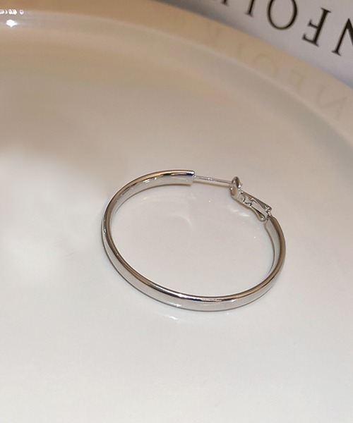 DiamondHearts（ダイヤモンドハーツ）の「片耳用 メタルフープピアス（ピアス（片耳用）・レディース・ゴールド/シルバー・FREE）」の5枚目の写真