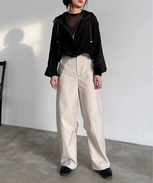 EPIMI E'PIMMY（エピミエピミー）の「シアーマウンテンショートパーカー（マウンテンパーカー・レディース・ブラック/オフホワイト・MEDIUM）」の4枚目の写真