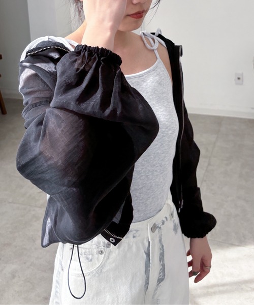 EPIMI E'PIMMY（エピミエピミー）の「シアーマウンテンショートパーカー（マウンテンパーカー・レディース・ブラック/オフホワイト・MEDIUM）」の13枚目の写真