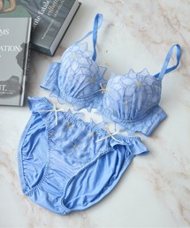 Dolce Fiora(h`FtBI)́ymC[݂ȒSnz苹xĂ\tgC[uV[c(u&V[c)