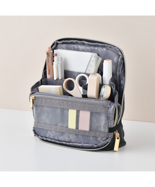 Francfranc（フランフラン）の「ギャザー ツールペンスタンドポーチ ダークグレー ペン立て ペンケース デスク収納 文具 ポーチ（ポーチ・レディース・ダークグレー・FREE）」の2枚目の写真